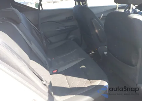 2019 Nissan Kicks S z USA, uszkodzony, nr VIN 3N1CP5CU5KL511748